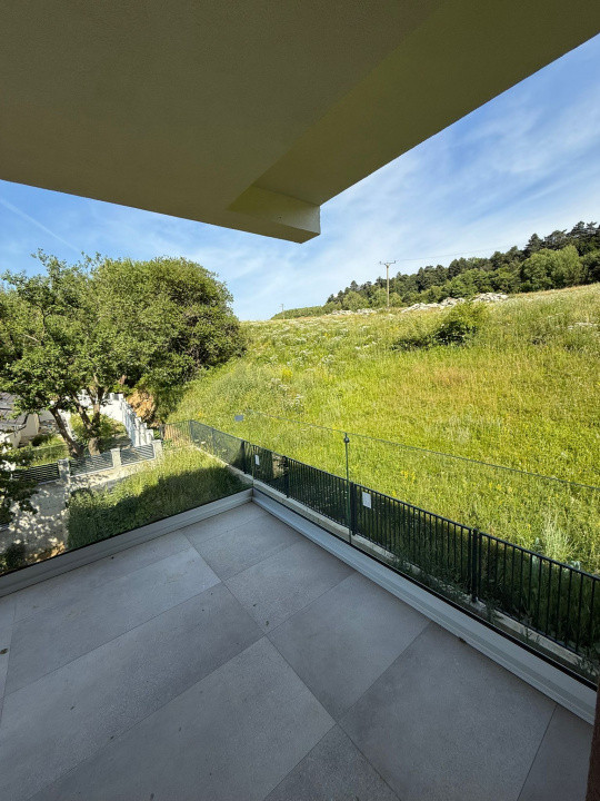 Exclusiv!Casa individuala 300m2 utili ,teren generos, View,Wonderland!