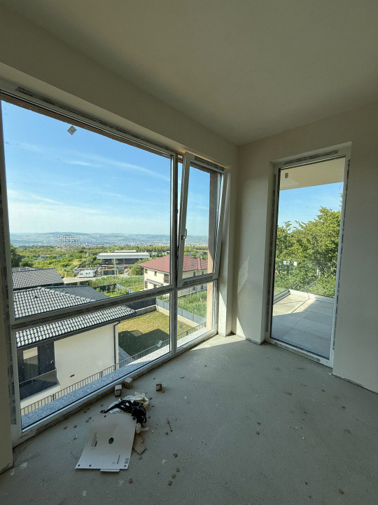 Exclusiv!Casa individuala 300m2 utili ,teren generos, View,Wonderland!