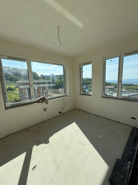 Exclusiv!Casa individuala 300m2 utili ,teren generos, View,Wonderland!