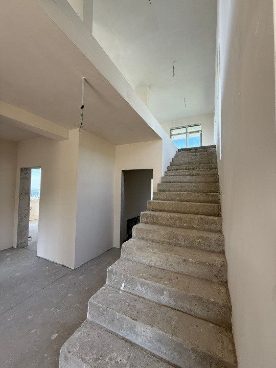 Exclusiv!Casa individuala 300m2 utili ,teren generos, View,Wonderland!