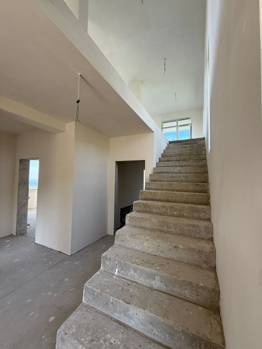 Exclusiv!Casa individuala 300m2 utili ,teren generos, View,Wonderland!