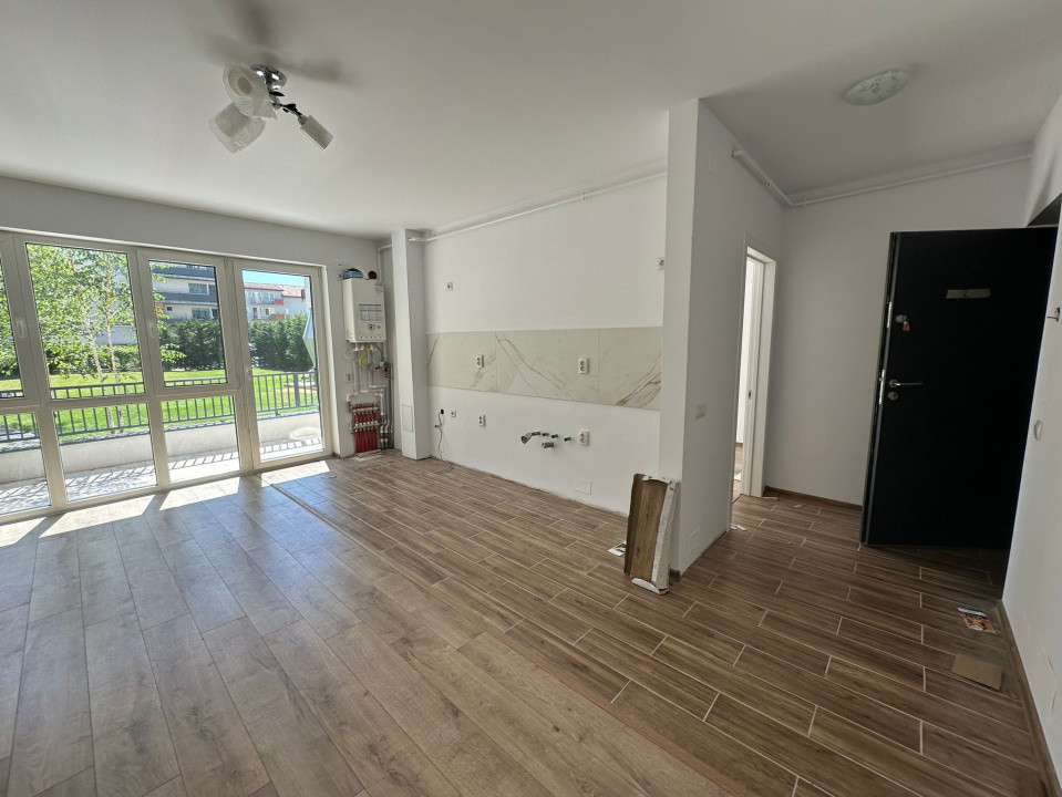 Apartament 2 camere, finisat,  în zona Vivo 