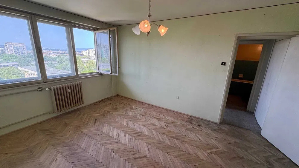 Apartament 2 camere, etaj intermediar –  zona Transylvania College 