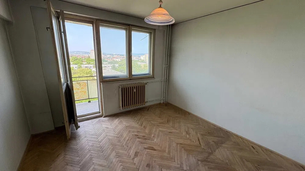 Apartament 2 camere, etaj intermediar –  zona Transylvania College 