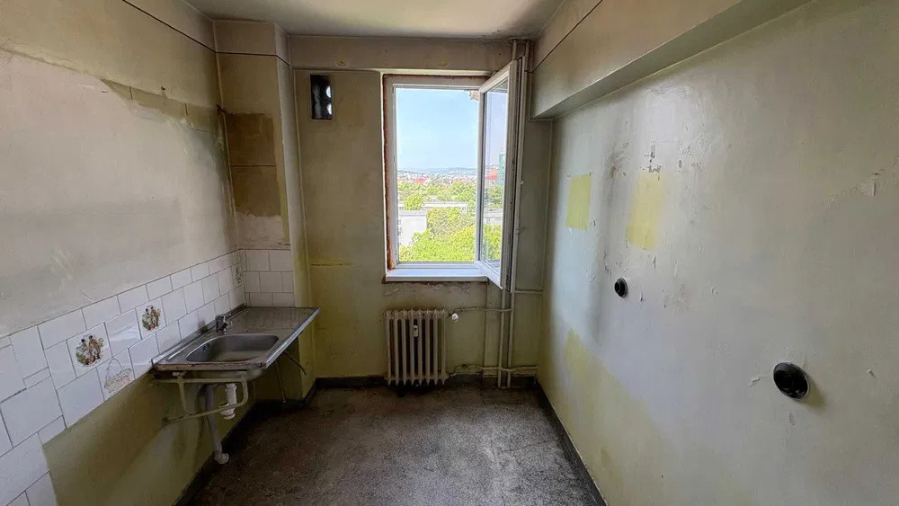 Apartament 2 camere, etaj intermediar –  zona Transylvania College 