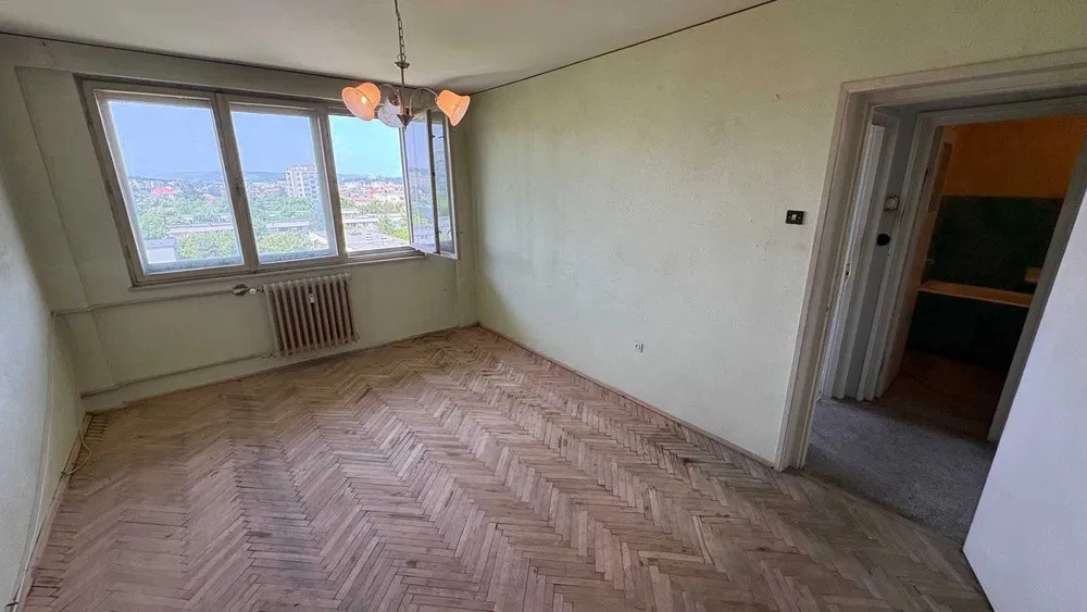 Apartament 2 camere, etaj intermediar –  zona Transylvania College 