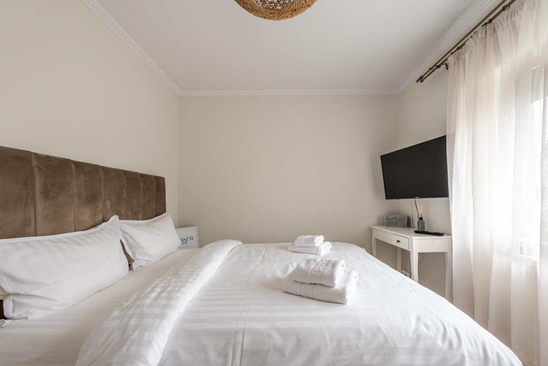 Apartament 2 camere , etaj 1, zona Iulius Mall