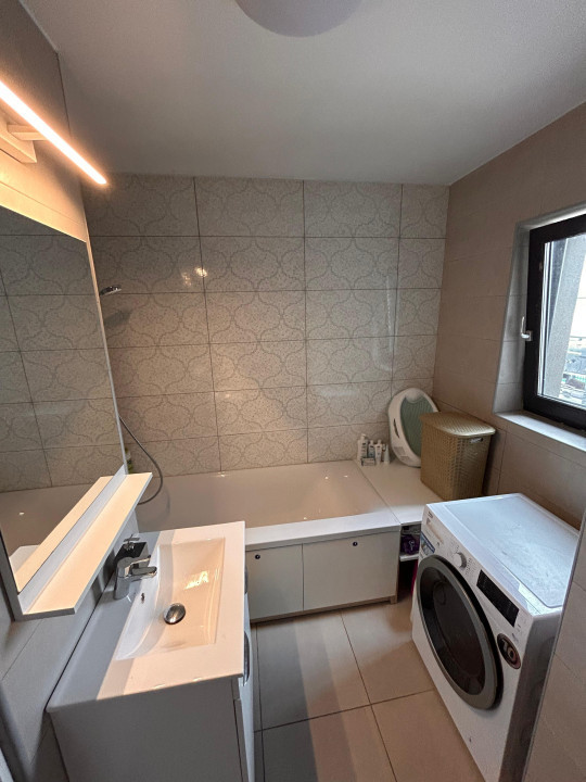 Apartament tip Penthouse, 3 camere cu view si terasa de 50 m2, Marasti
