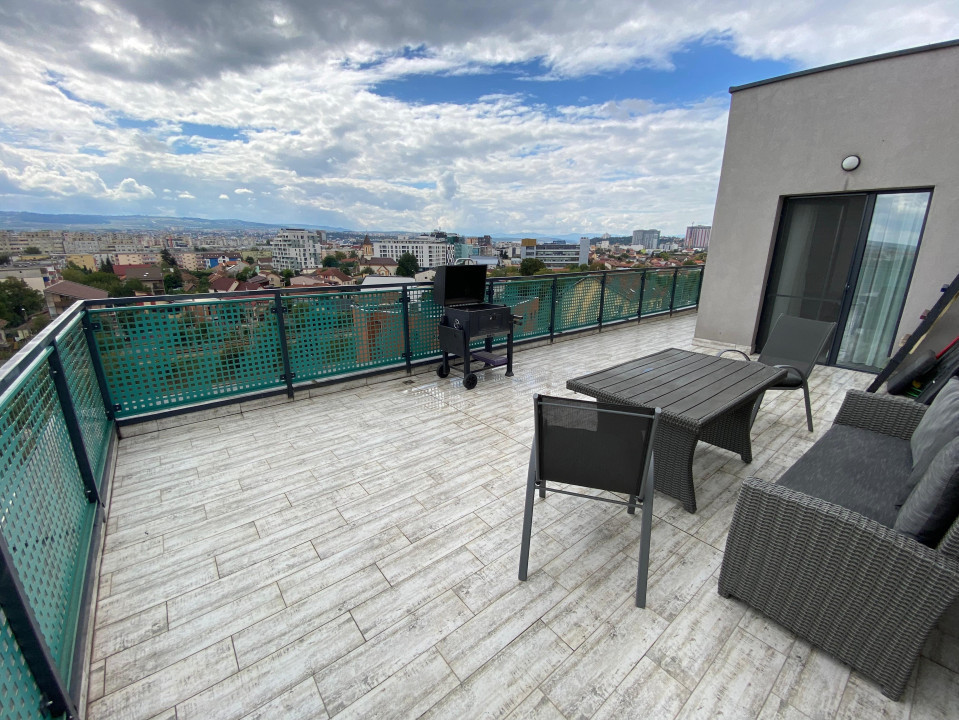 Apartament tip Penthouse, 3 camere cu view si terasa de 50 m2, Marasti