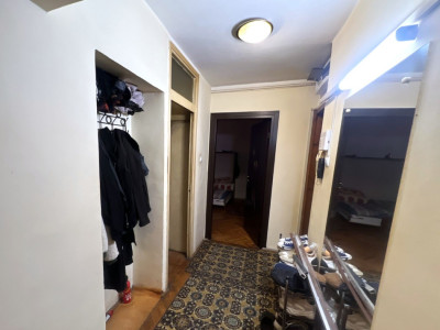 Apartament cu 3 camere decomandate, zona Marasti