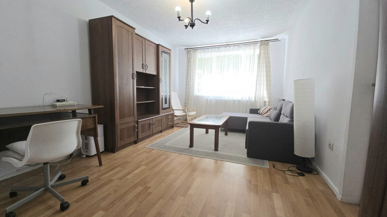 Apartament 2 camere decomandat, Zona la Coloane, 50 mp utili 