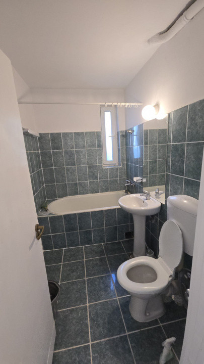 Apartament 2 camere decomandat, Zona la Coloane, 50 mp utili 