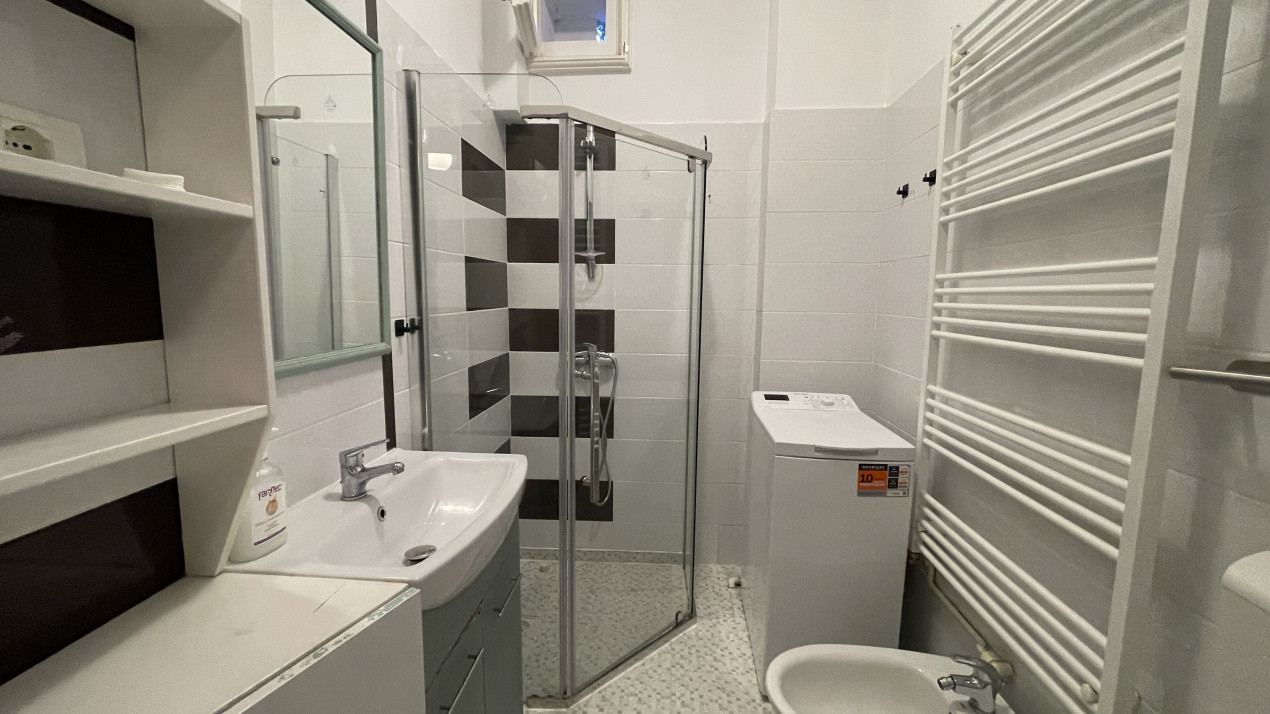 De vânzare apartament 2 camere, 44 mp – Centru, zona străzii Traian