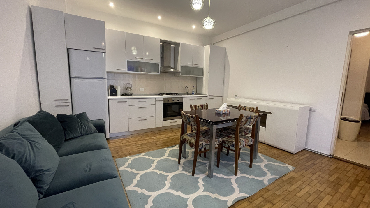 De vânzare apartament 2 camere, 44 mp – Centru, zona străzii Traian