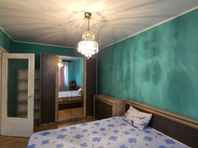 Apartament 3 camere decomandat, etaj intermediar cartier Manastur 