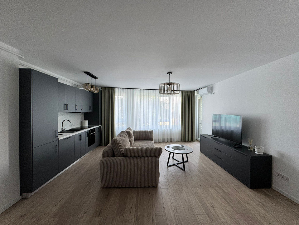 Apartament de 3 camere, 2 bai ,balcon ,etaj 1 , La Cheie, Lux! Rivus!