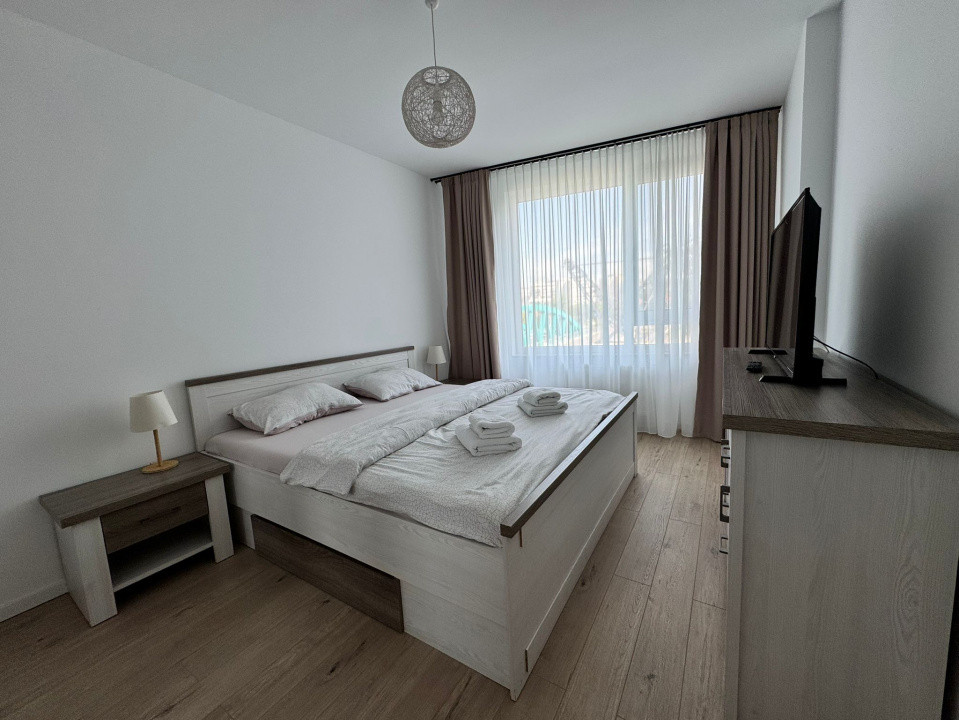 Apartament de 3 camere, 2 bai ,balcon ,etaj 1 , La Cheie, Lux! Rivus!