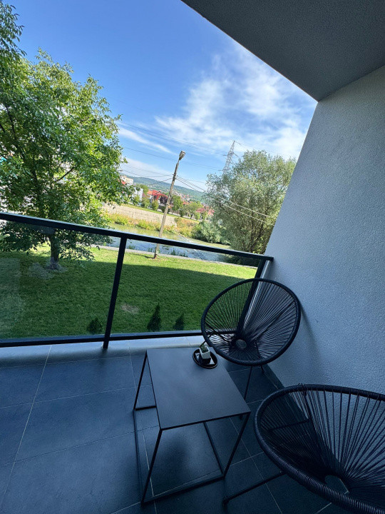 Apartament de 3 camere, 2 bai ,balcon ,etaj 1 , La Cheie, Lux! Rivus!