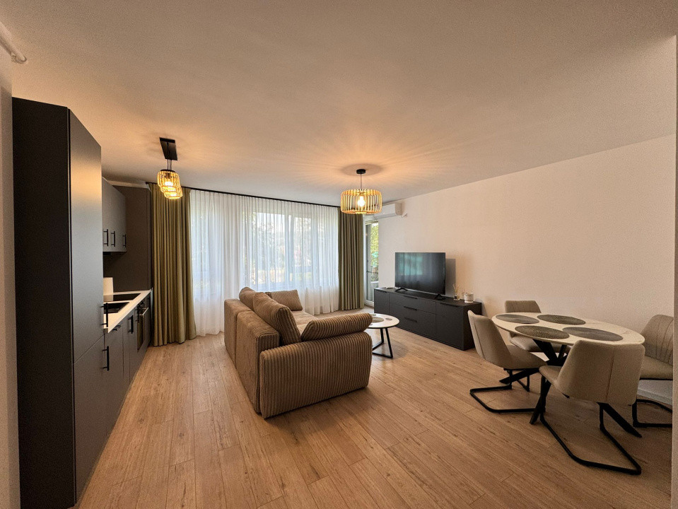 Apartament de 3 camere, 2 bai ,balcon ,etaj 1 , La Cheie, Lux! Rivus!