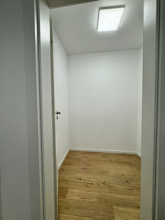 Apartament de 3 camere, 2 bai ,balcon ,etaj 1 , La Cheie, Lux! Rivus!