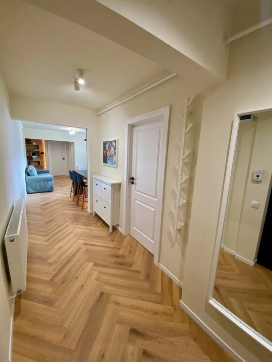 Apartament 3 camere, modern, etaj intermediar, Constantin Brancusi