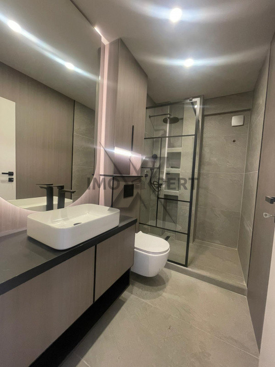 Casa Ultrafinisata, 5 camere, 3 bai, 170 m utili, teren 500m2, Popesti