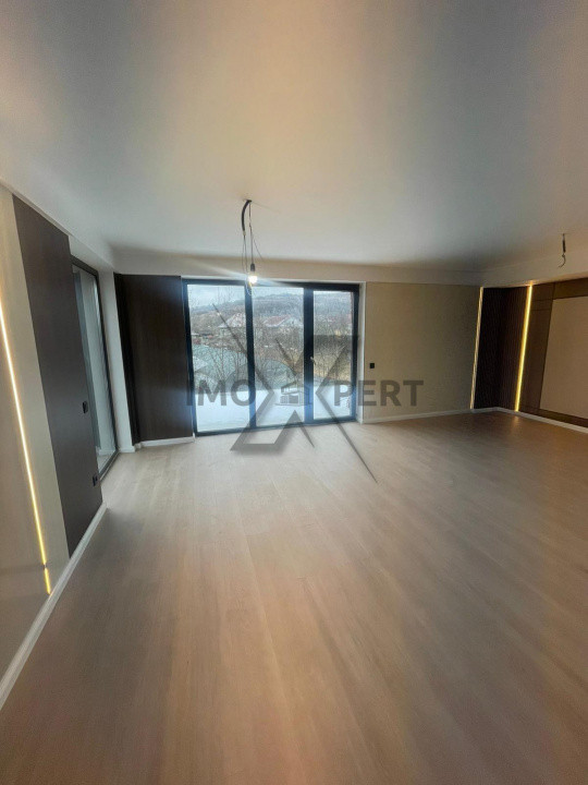Casa Ultrafinisata, 5 camere, 3 bai, 170 m utili, teren 500m2, Popesti