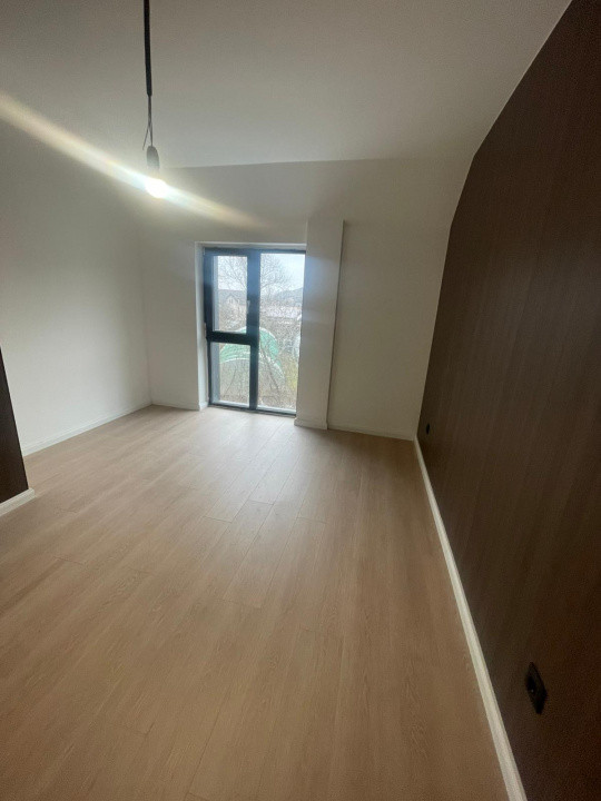 Casa Ultrafinisata, 5 camere, 3 bai, 170 m utili, teren 500m2, Popesti