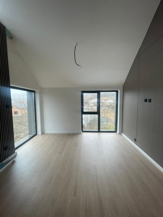 Casa Ultrafinisata, 5 camere, 3 bai, 170 m utili, teren 500m2, Popesti