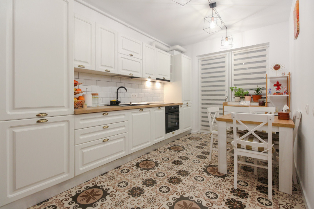 Apartament 2 camere, 42 mp, etaj intermediar, zona Vivo