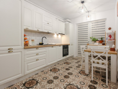 Apartament 2 camere, 42 mp, etaj intermediar, zona Vivo