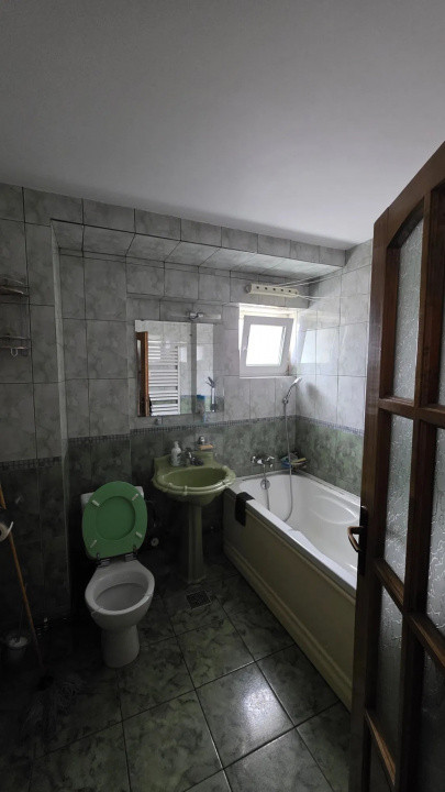 Apartament 3 camere, 70 mp, etaj intermediar, zona Big Manastur