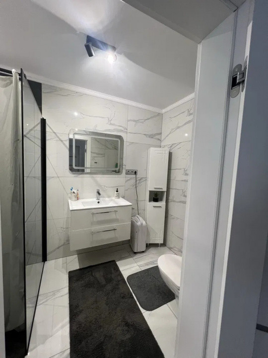 Apartament 3 camere, 66 mp, etaj intermediar, Zona BMW