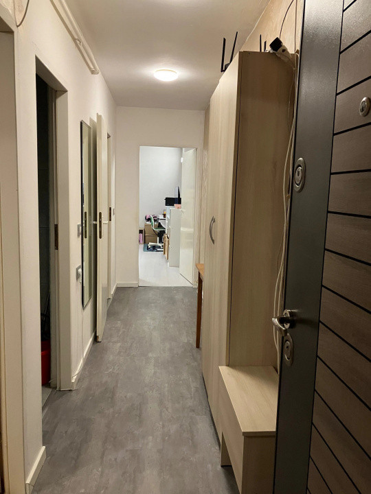 Apartament 2 camere, 52 mp, etaj intermediar, zona strazii Frunzisului