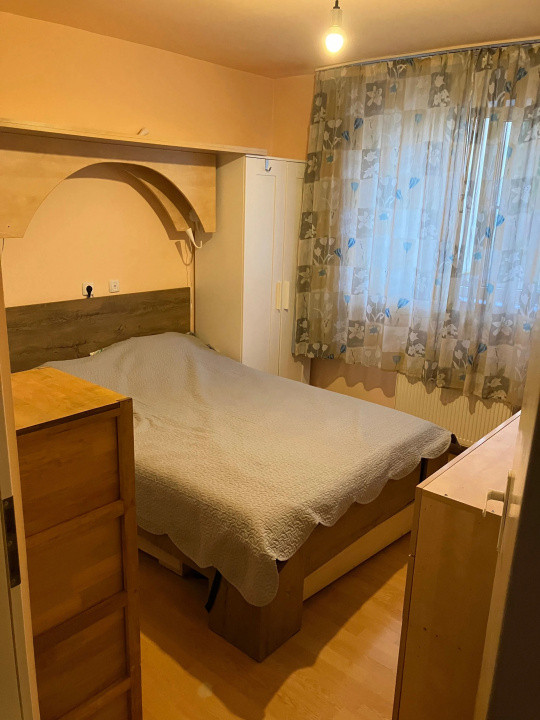 Apartament 2 camere, 52 mp, etaj intermediar, zona strazii Frunzisului