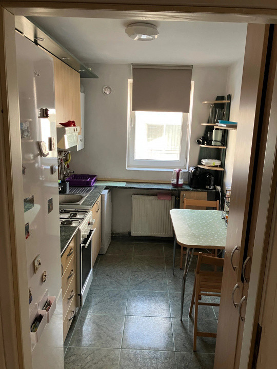Apartament 2 camere, 52 mp, etaj intermediar, zona strazii Frunzisului