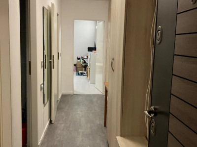 Apartament 2 camere, 52 mp, etaj intermediar, zona strazii Frunzisului
