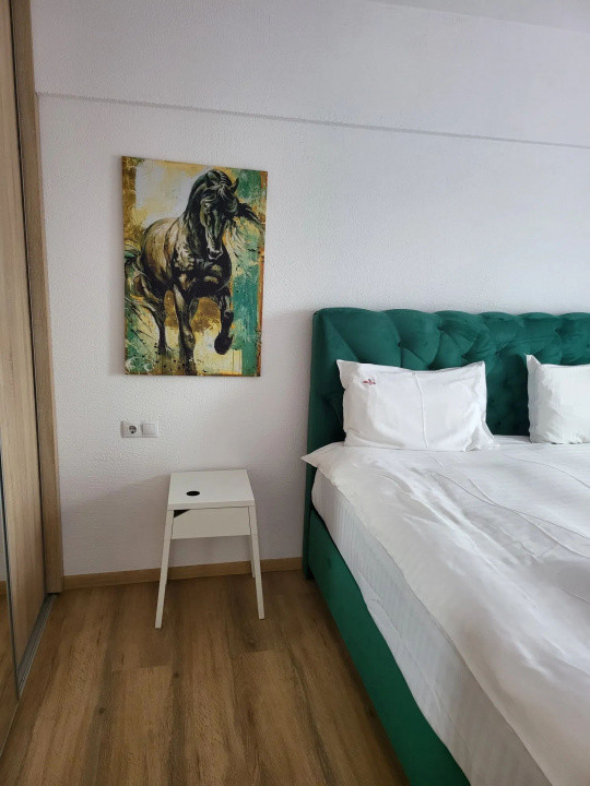 Apartament cu 2 camere, etaj intermediar, zona Iulius Mall