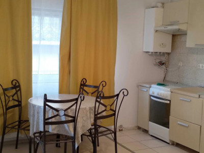 Apartament 2 camere, etajul 1, orientare estica, zona Calea Turzii!