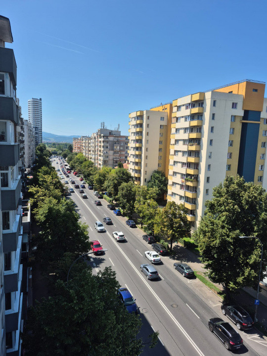 Apartament 4 camere, 81 mp, etaj intermediar, Calea Floresti