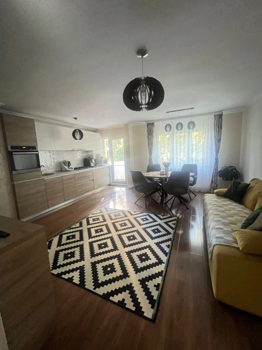 Apartament 3 camere, 74 mp, etaj intermediar, zona Parang, Manastur