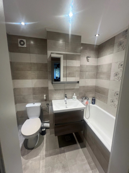 Apartament 3 camere, 74 mp, etaj intermediar, zona Parang, Manastur