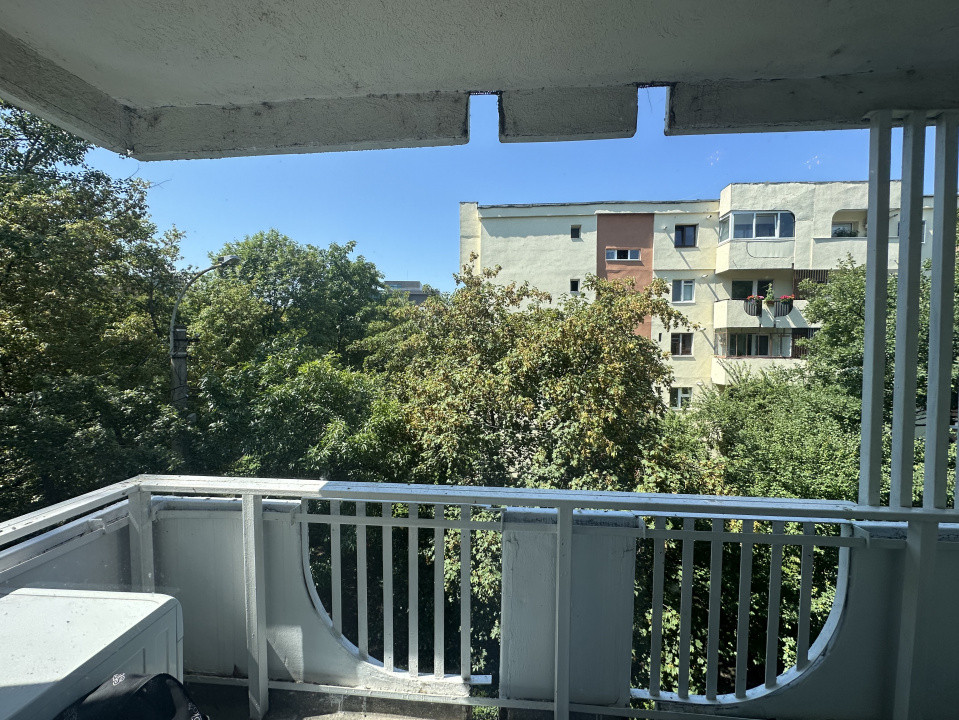 Apartament 3 camere, 64 mp, Decomandat - zona strazii Scortarilor 