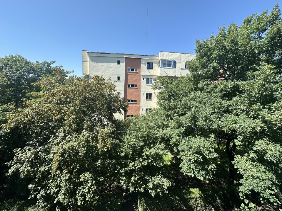 Apartament 3 camere, 64 mp, Decomandat - zona strazii Scortarilor 