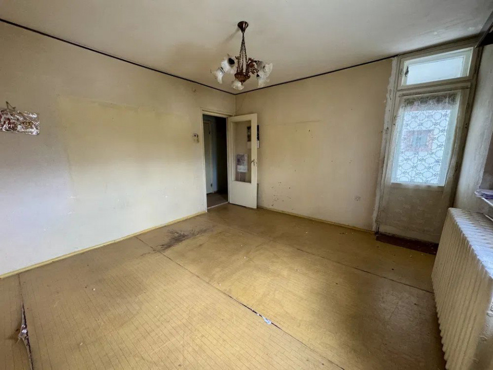 Apartament cu 2 camere, et intermediar, Manastur 