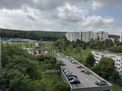 Apartament cu 2 camere, et intermediar, Manastur 