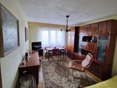 Apartament 3 camere decomandat, etaj intermediar cartier Manastur 
