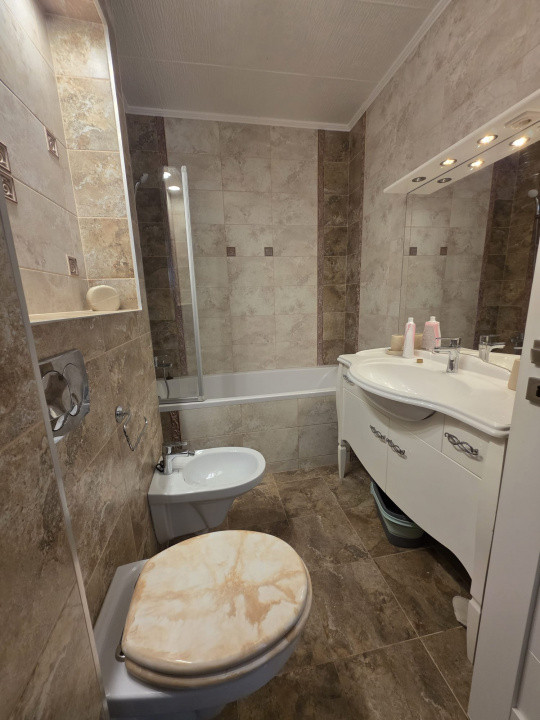 Apartament 3 dormitoare, 67 mp, etaj intermediar, Manastur / Vivo (Polus Center)