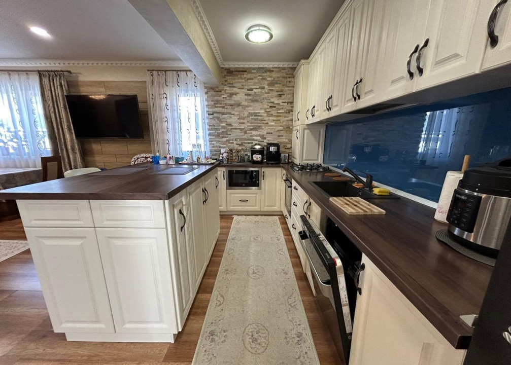 Apartament 4 camere, Lux cartier Iris 