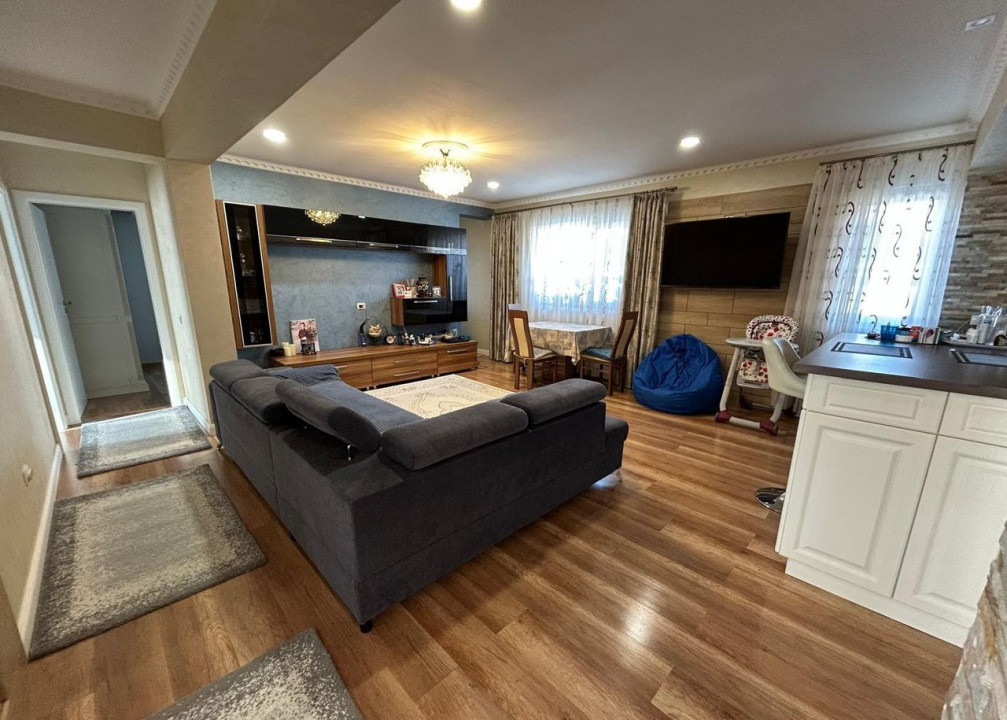 Apartament 4 camere, Lux cartier Iris 